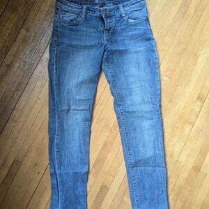 Cute Kut from the Kloth straight leg jeans